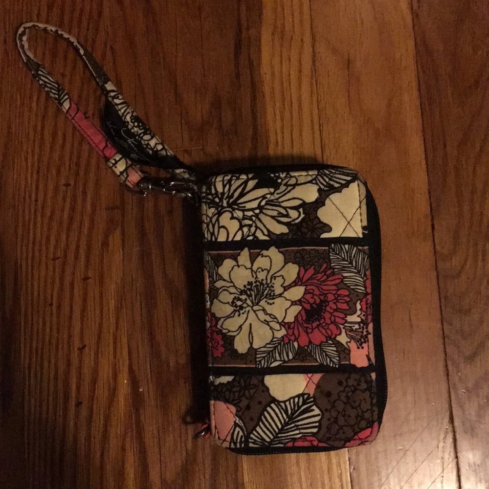 👛👜2! BCBG and Vera Bradley wallets👛👜